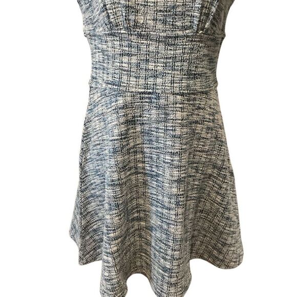 NWT LEOTA Ariana Sleeveless Tweed Dress In blue size Medium - Picture 4 of 12